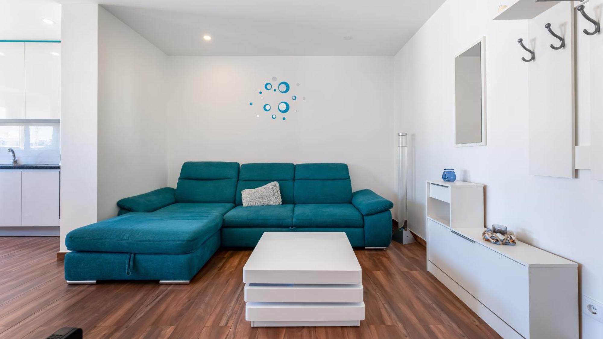 Serene Blue 1 Bdr Flat With Balcony By Lovelystay Портиман Екстериор снимка